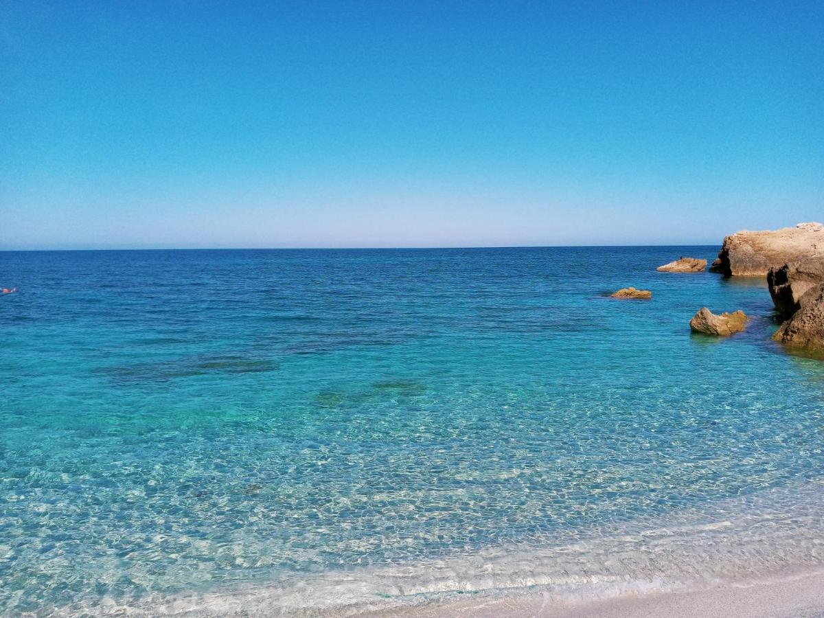 Agriturismo Il Melograno リオーラ・サルド エクステリア 写真